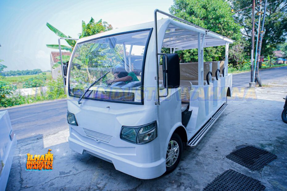 kendaraan wisata taman